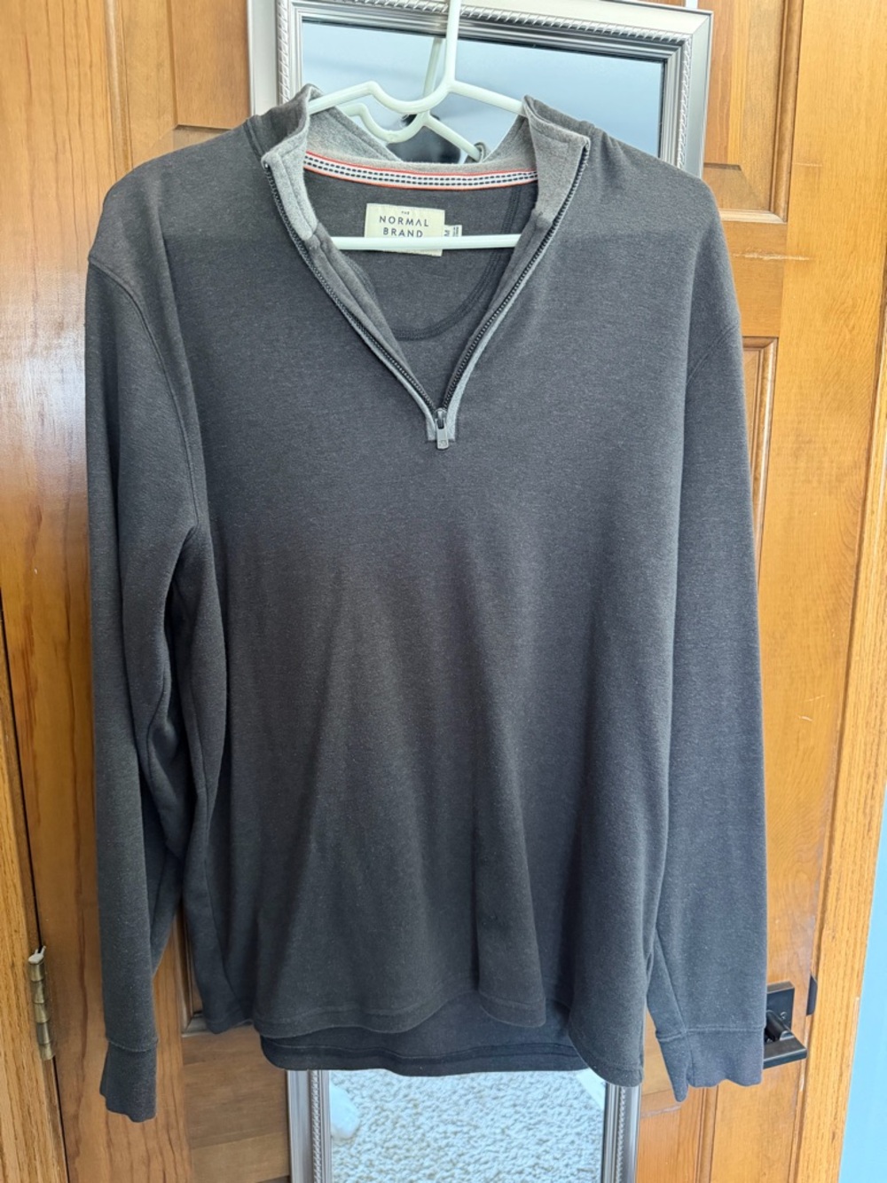 The Normal Brand Gray Quarter Zip Pullover Men’s Medium – Stretch Casual Sweater